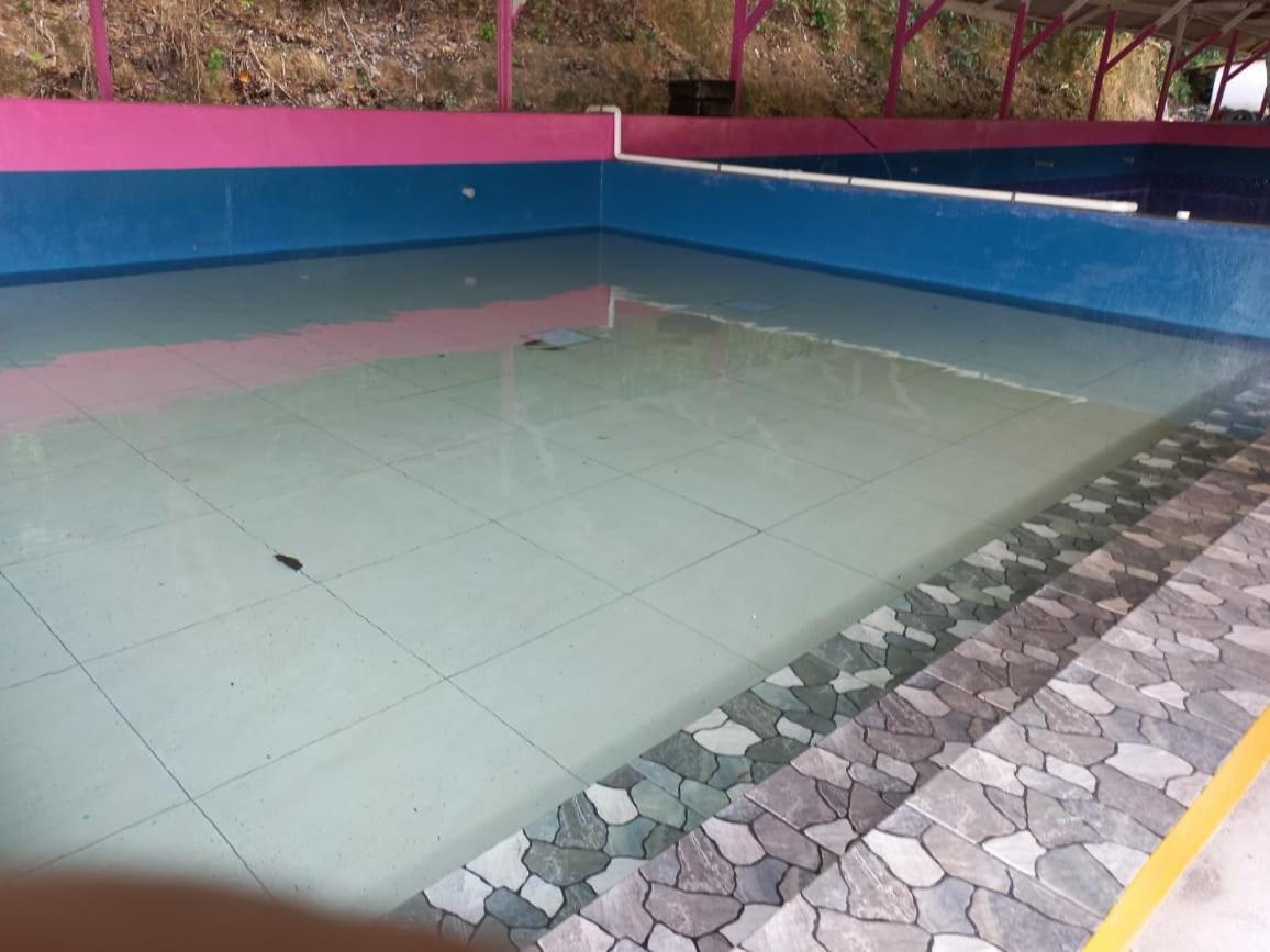 Tmn Rekreasi Cikgu Haron Lodge Labis