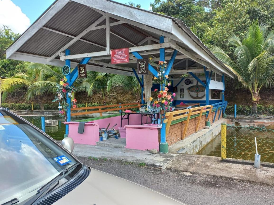 Lodge Tmn Rekreasi Cikgu Haron *