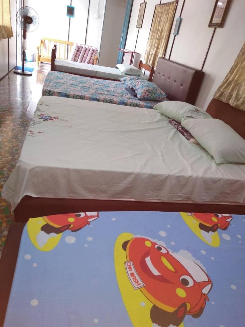 Tmn Rekreasi Cikgu Haron Lodge