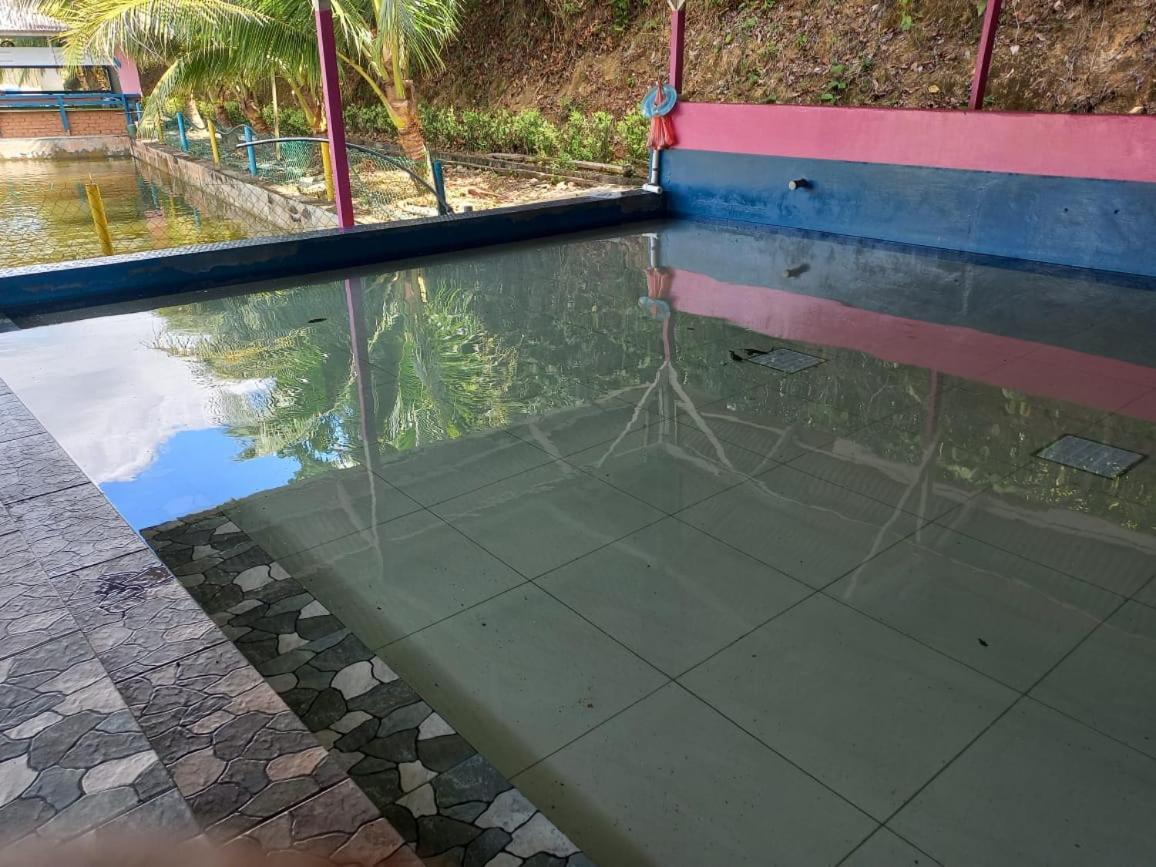 Tmn Rekreasi Cikgu Haron Lodge *