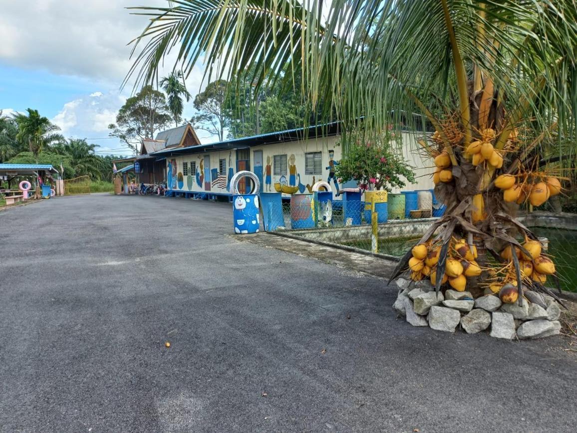 Lodge Tmn Rekreasi Cikgu Haron *
