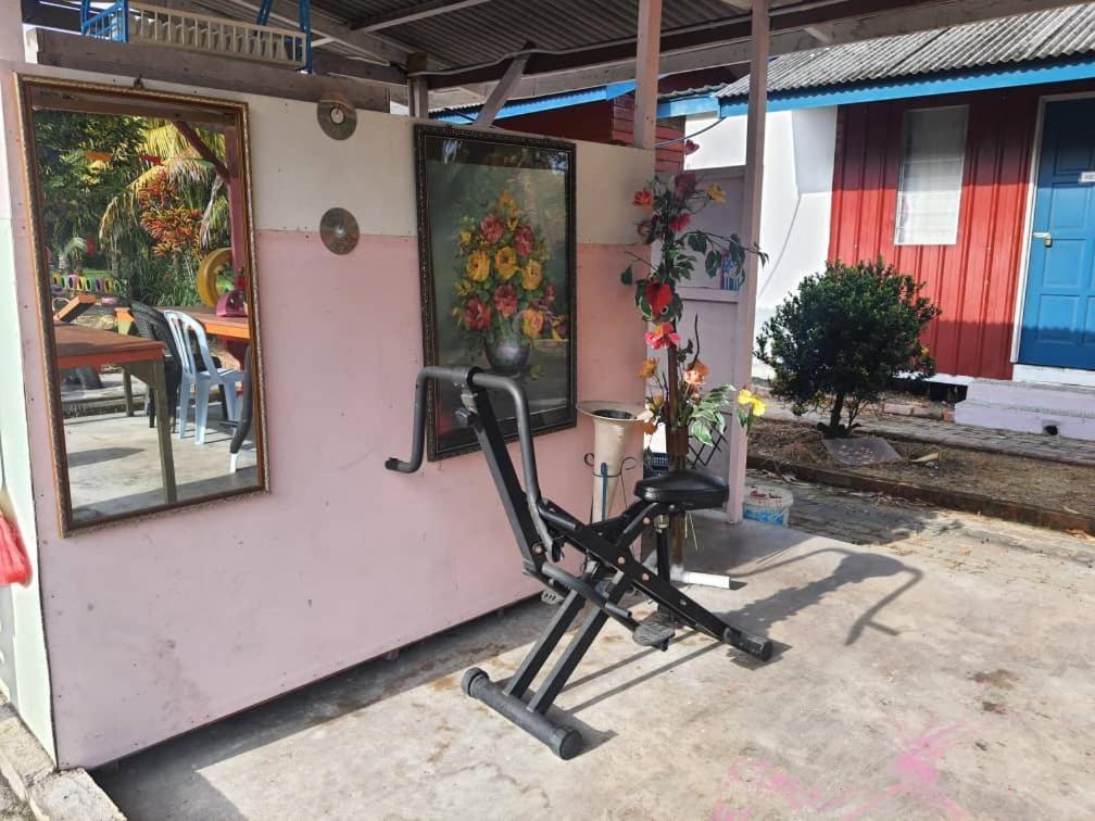 Lodge Tmn Rekreasi Cikgu Haron Labis